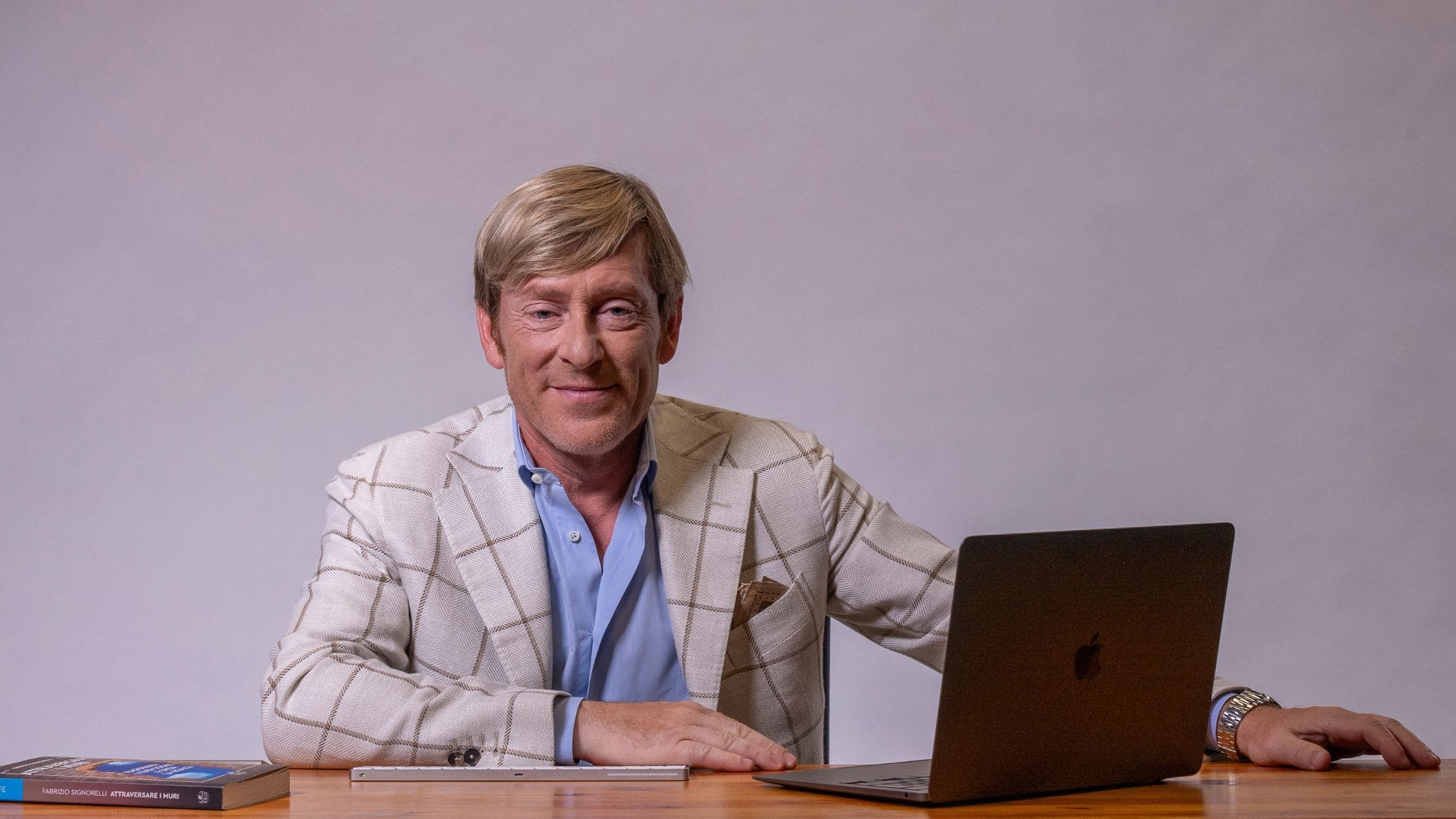 Come diventare Imprenditori di successo - 25 anni di crescita Come diventare Imprenditori di successo - 25 anni di crescita